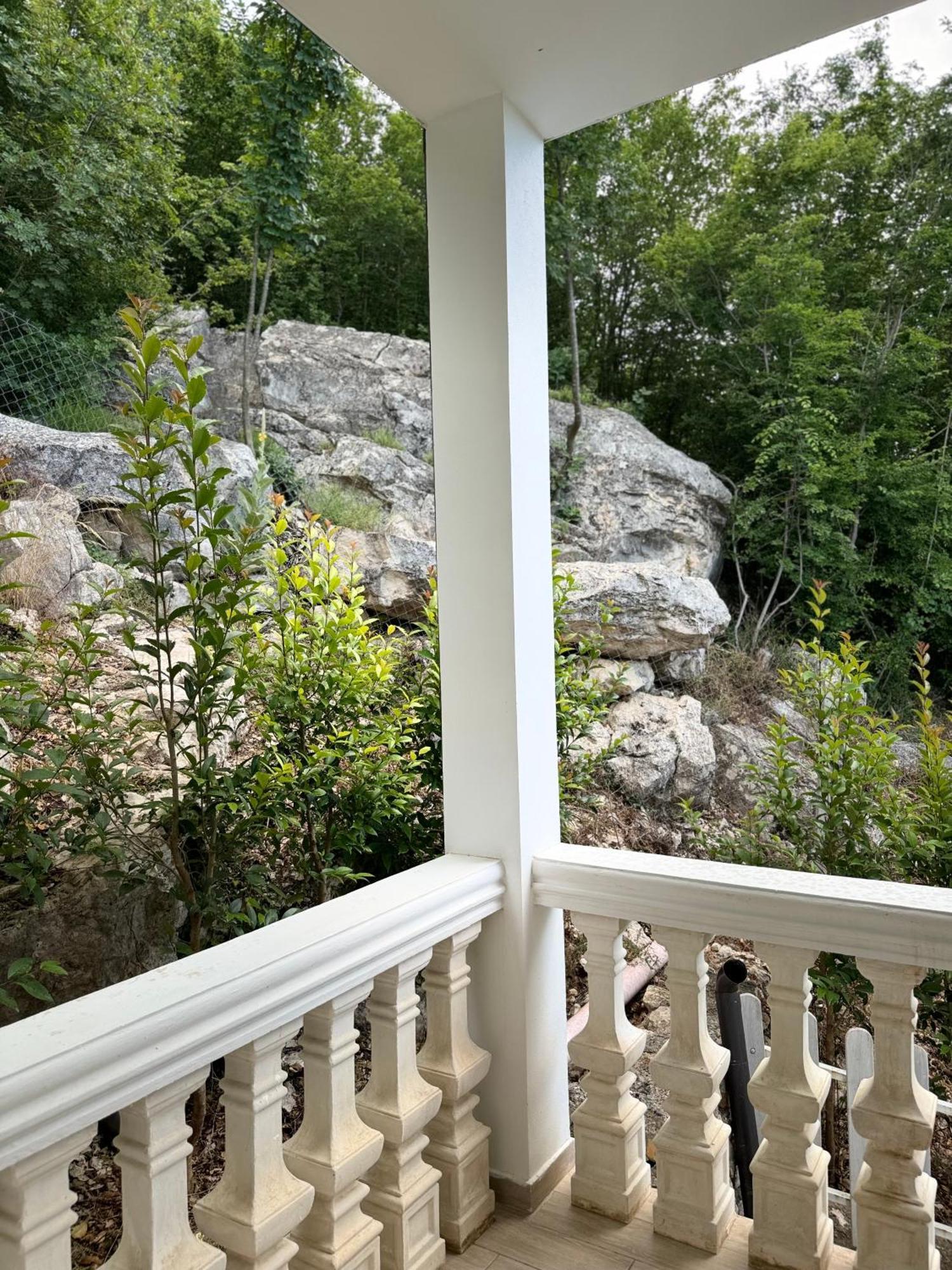 Vila Horizont Baks-Rrjoll Exteriör bild